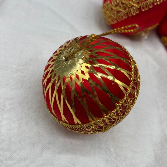 Vintage Satin Christmas Ornaments Set of 4 Red Gold Trim Pearl Push Pin MCM '60s - Picture 13 of 14